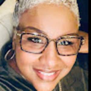 Meet your Posher, Paula